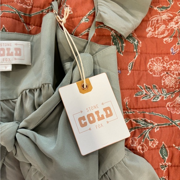 **STONE COLD FOX*** Riviera Top, Size 3 - Picture 5 of 5